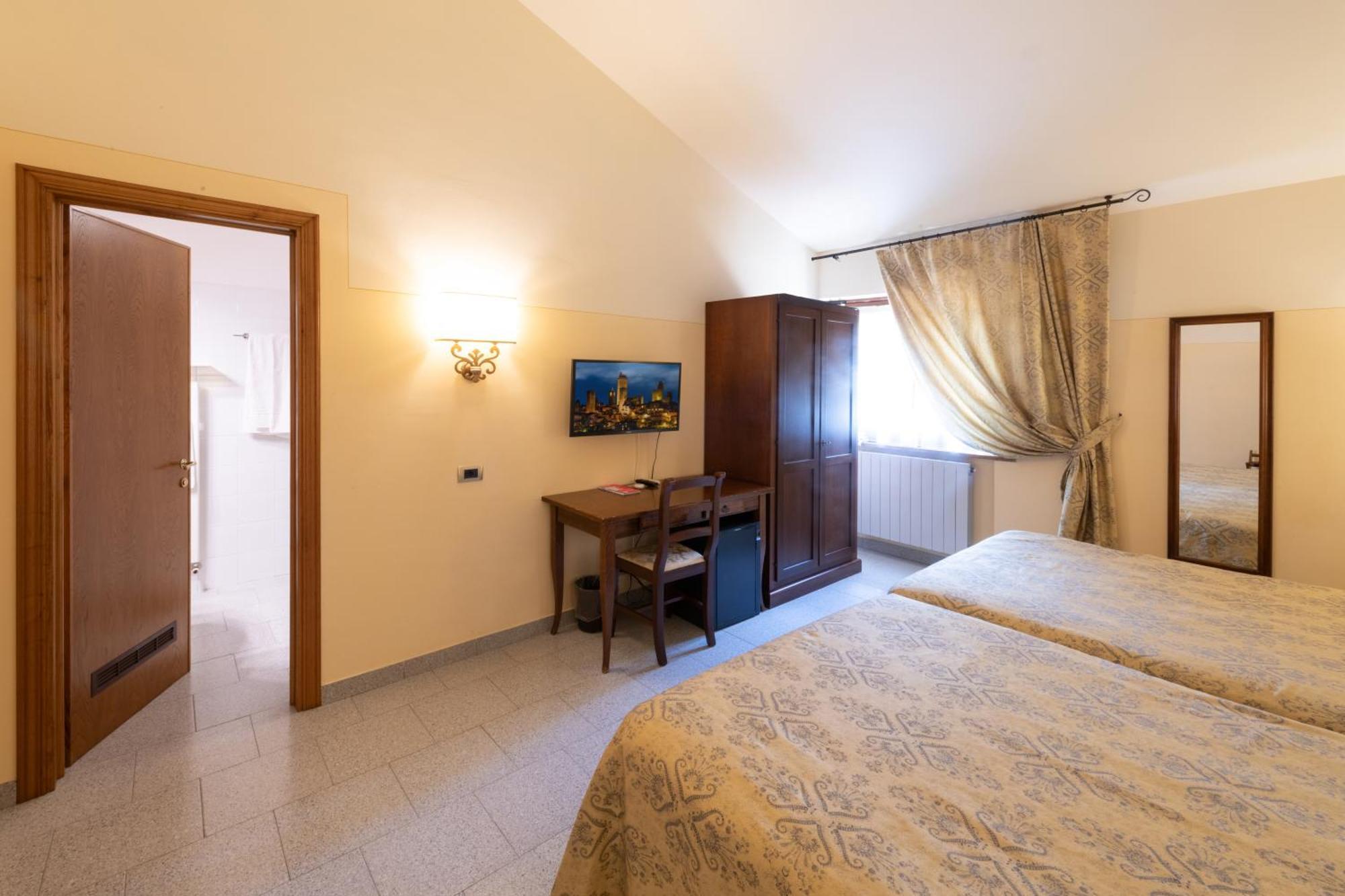 Le Volpaie Hotel Сан Джиминяно Екстериор снимка